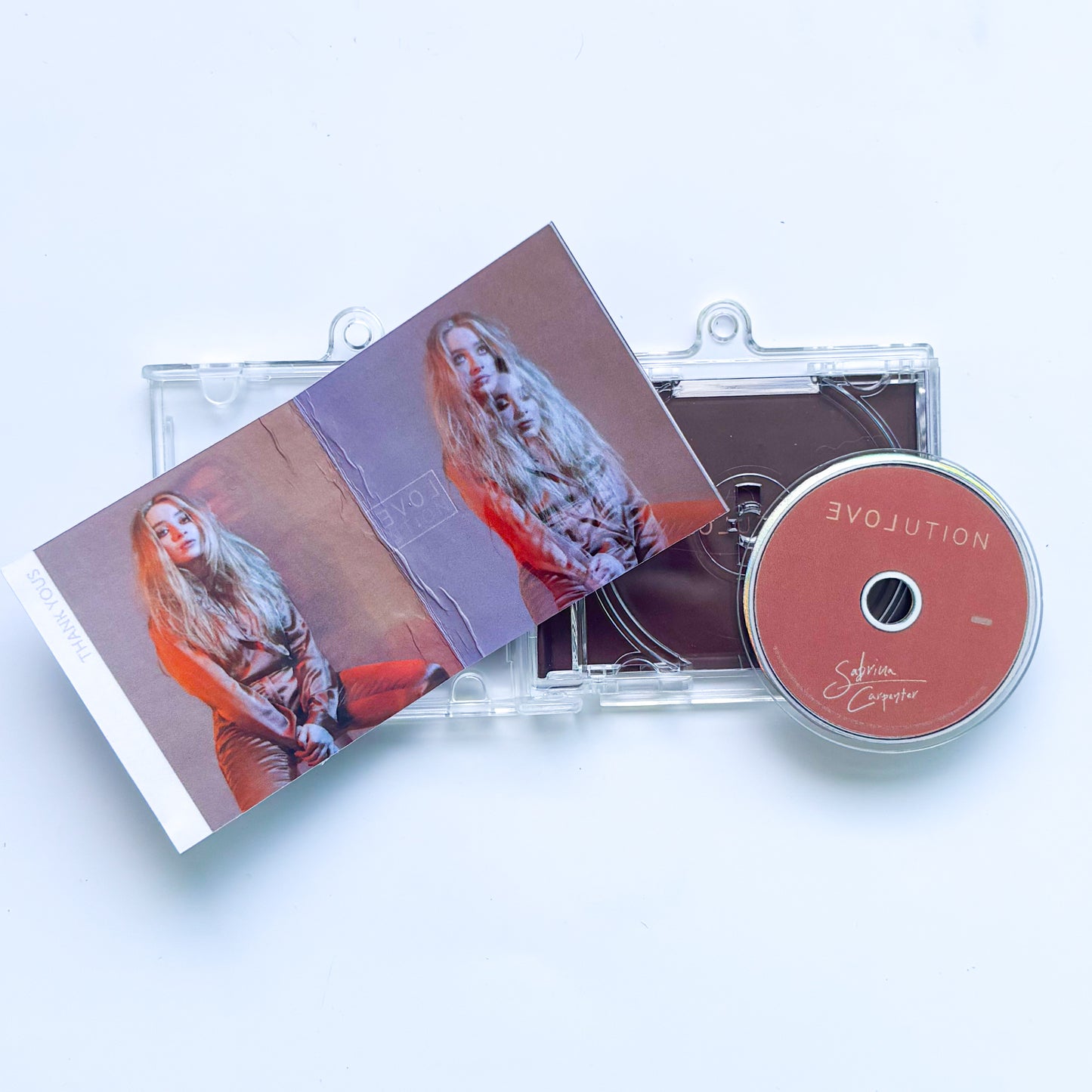 NFC FAN MADE KEYCHAIN - SABRINA CARPENTER