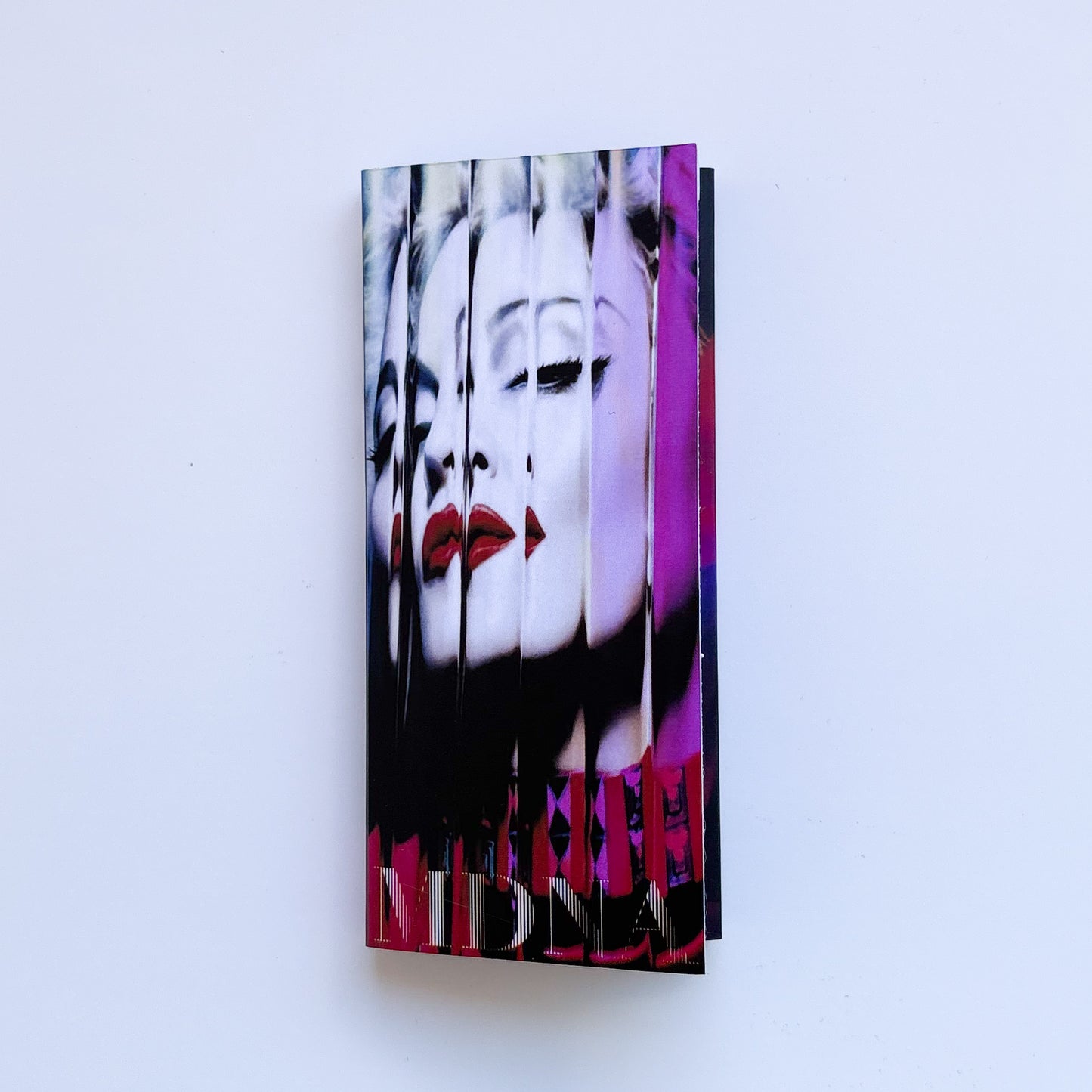 FLIP BOOK - MADONNA