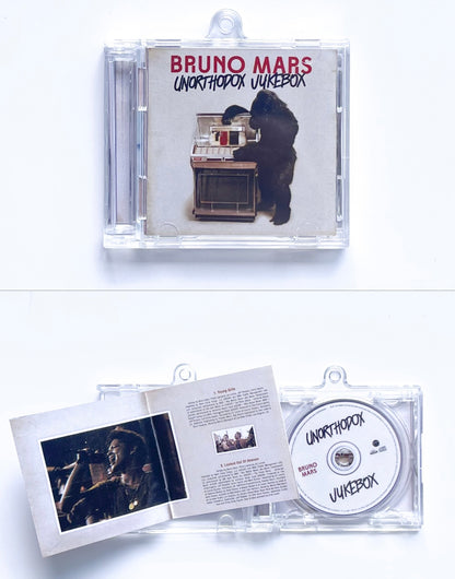 Flipbook and Mini Album - BRUNO MARS