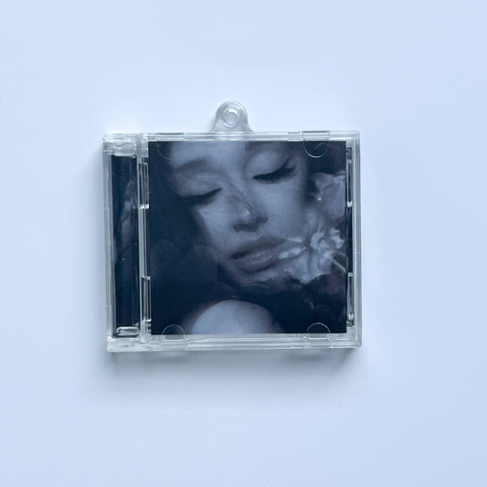 NFC FAN MADE KEYCHAIN - ARIANA GRANDE