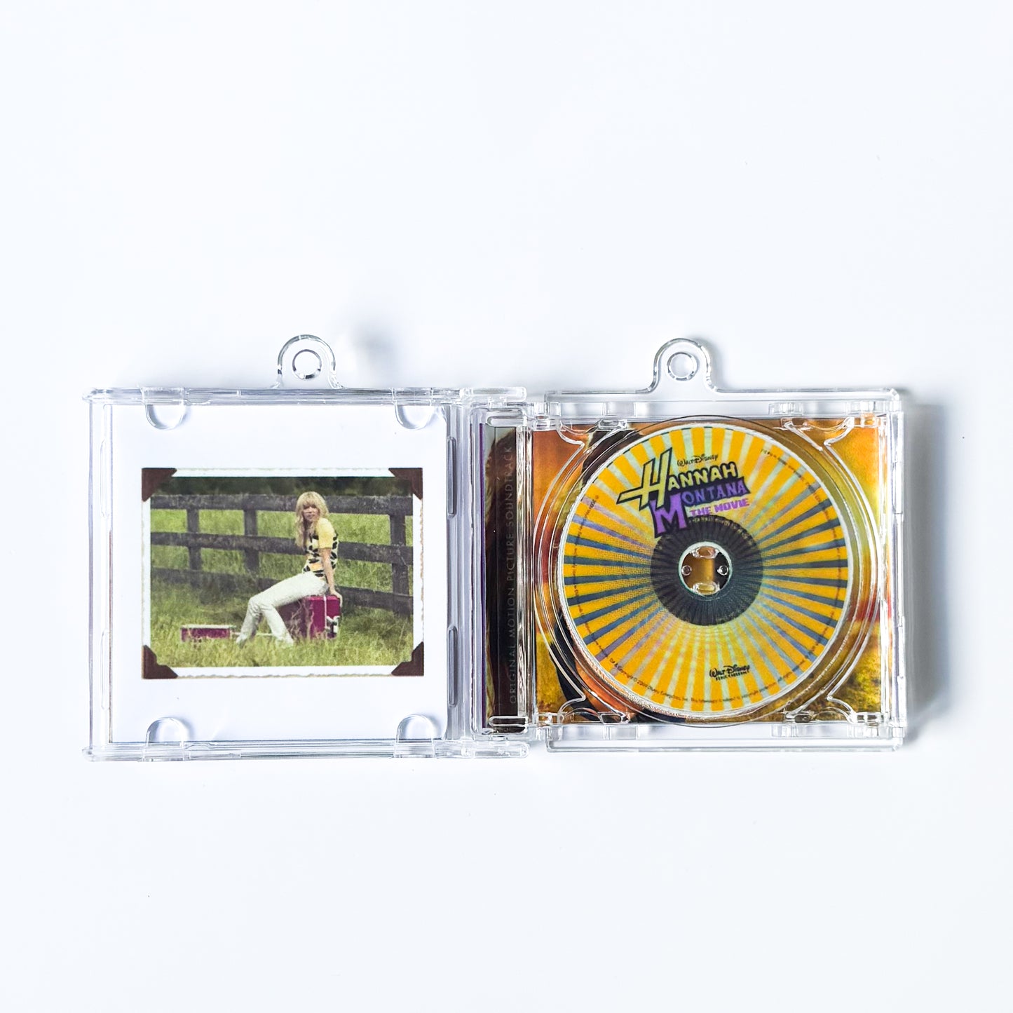 NFC FAN MADE KEYCHAIN - HANNA MONTANA