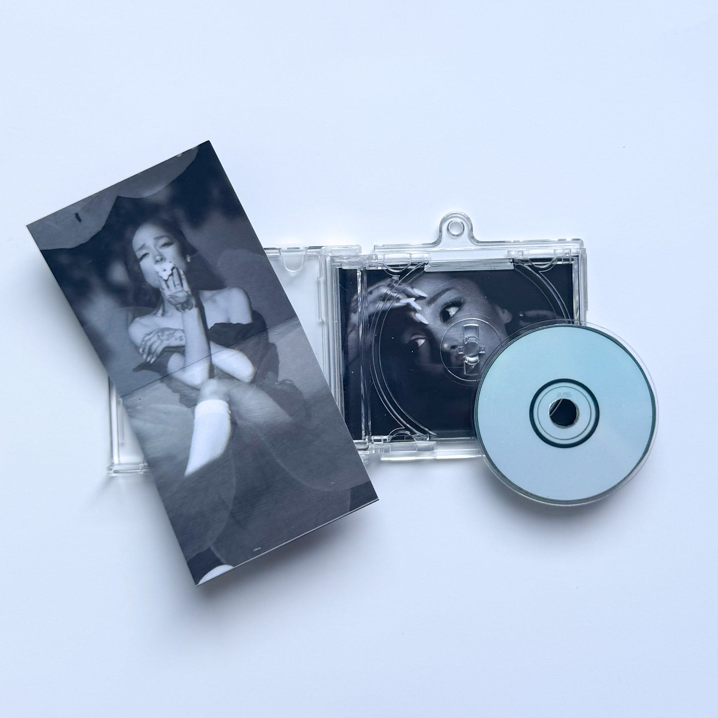 NFC FAN MADE KEYCHAIN - ARIANA GRANDE