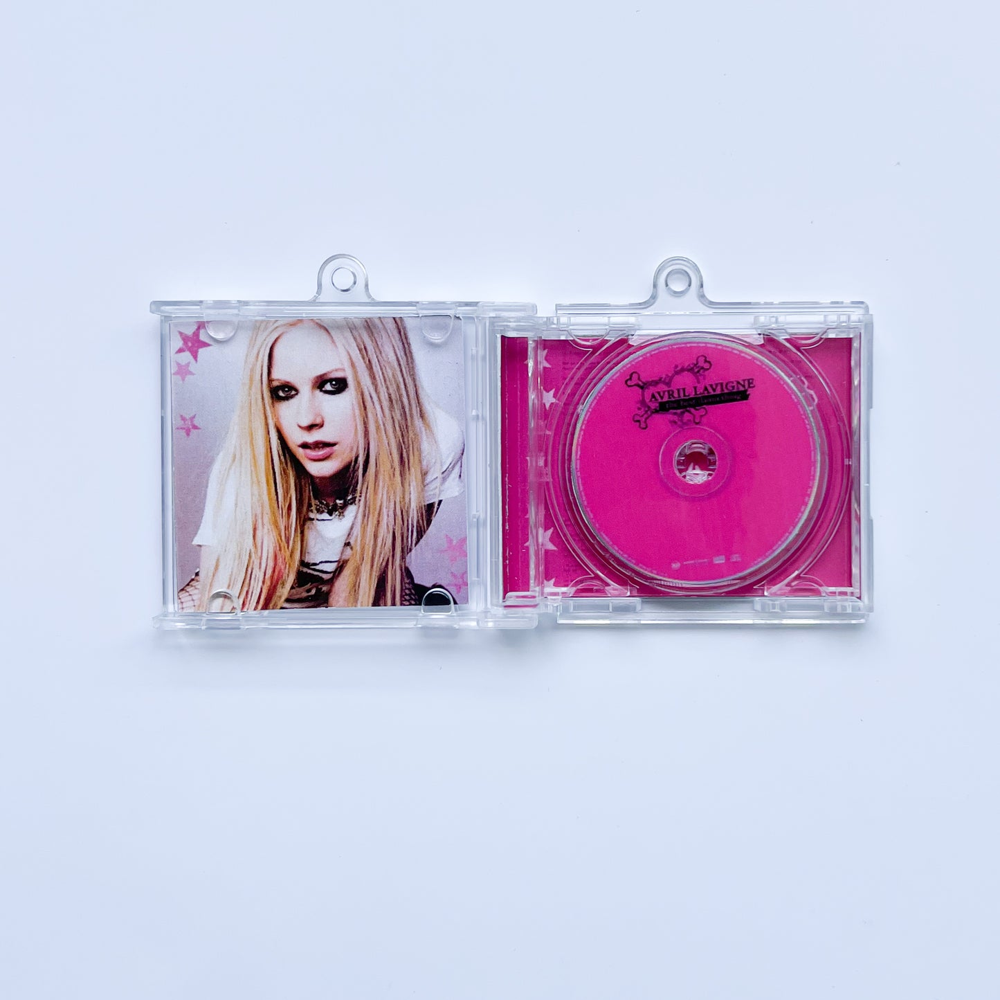 NFC FAN MADE KEYCHAIN  - AVRIL LAVIGNE