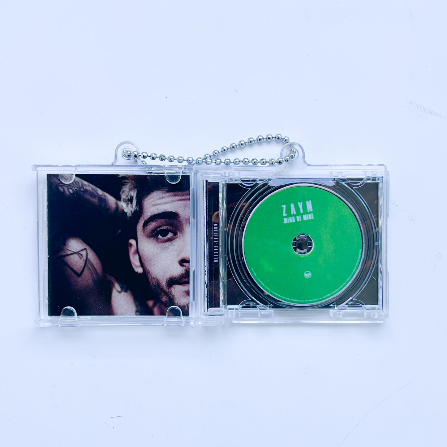 NFC FAN MADE KEYCHAIN - ZAYN