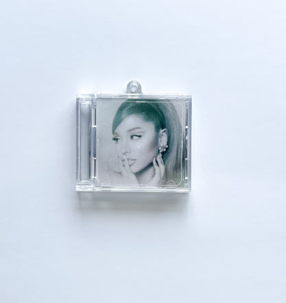 NFC FAN MADE KEYCHAIN - ARIANA GRANDE