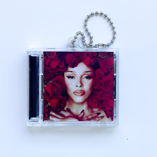 NFC FAN MADE KEYCHAIN - DOJA CAT VIE