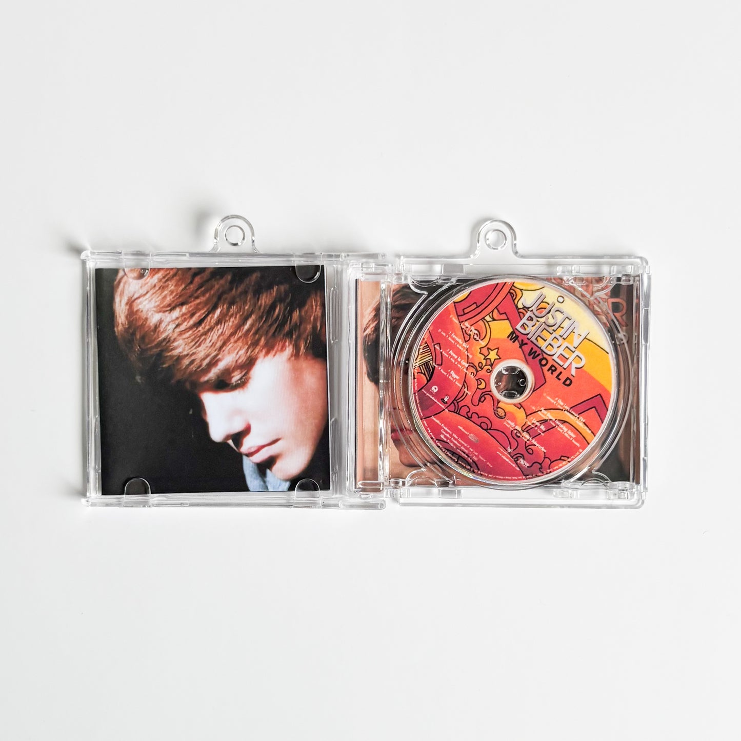 NFC FAN MADE KEYCHAIN - JUSTIN BIEBER