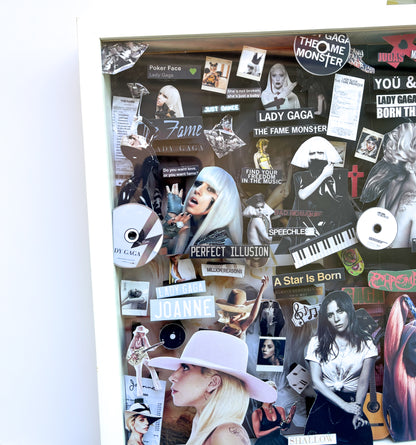 Collage Frame - LADY GAGA + CD KEYCHAIN GIFT